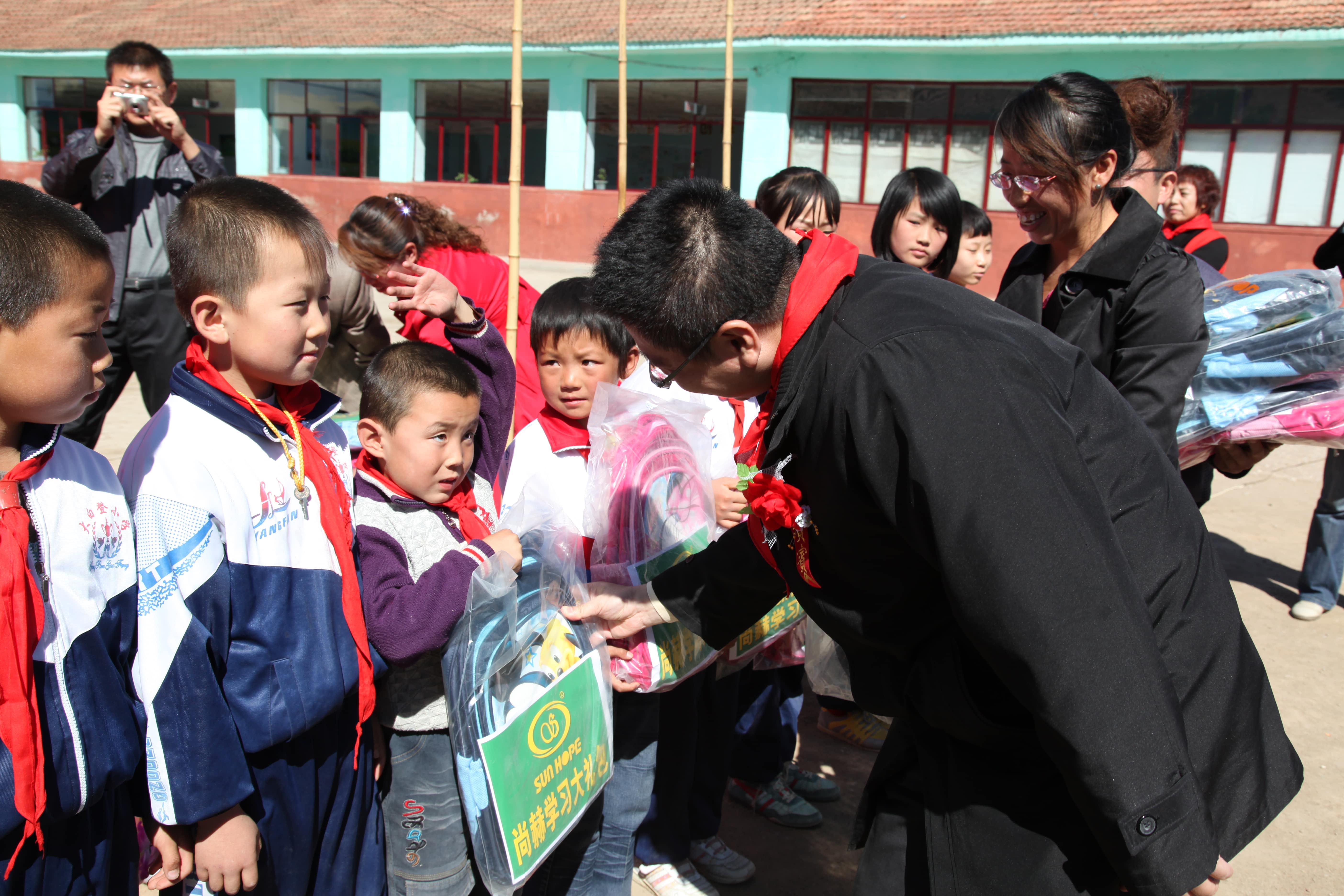 第11所 大同市大白登乐玩网页版登录入口渠腊梅小学 第11所 大同市大白登乐玩网页版登录入口渠腊梅小学